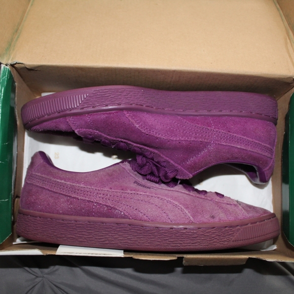 Puma Suede Shoes - Picture 1 of 12